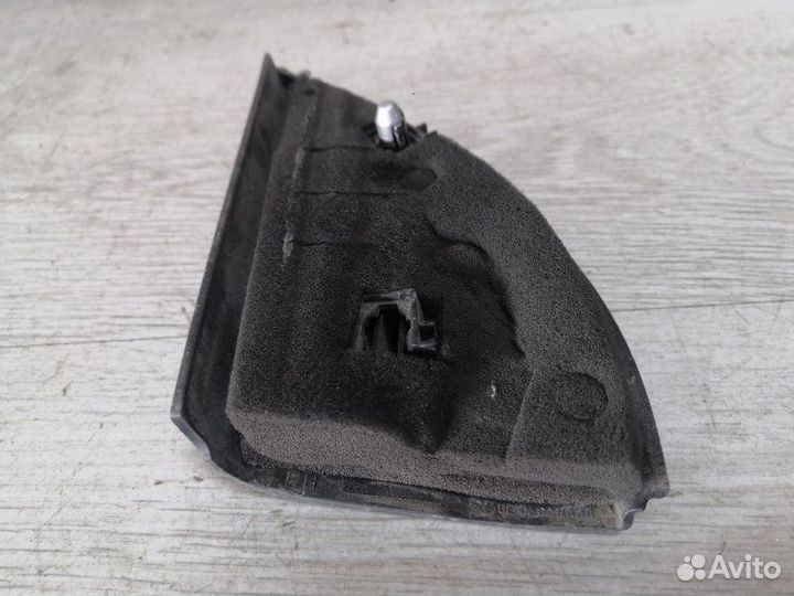 Уголок зеркала правый Suzuki Vitara TD52V J20Y