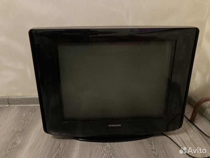 Телевизор samsung