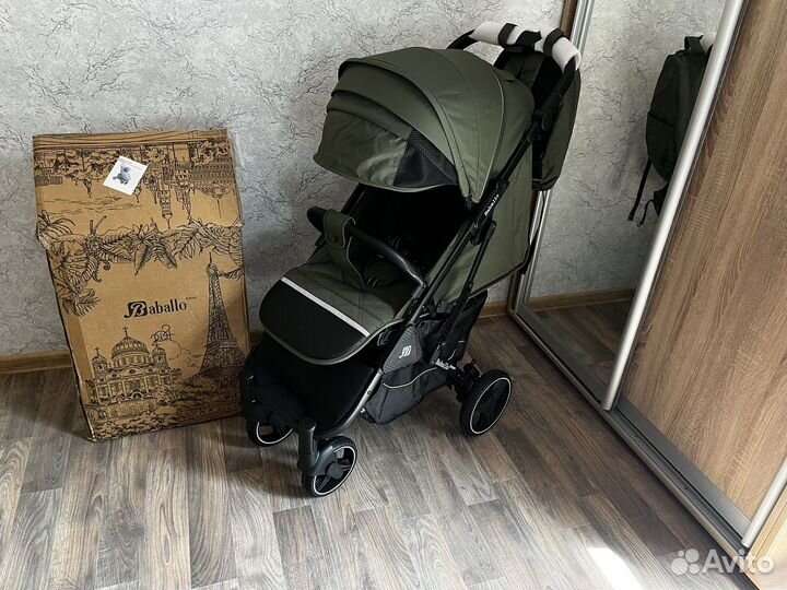 Прогулочная коляска