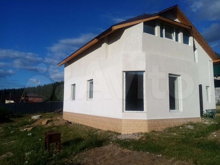 Коттедж 160 м² на участке 8 сот.