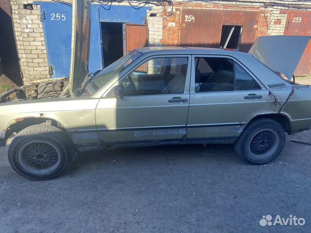 Мерседес 190