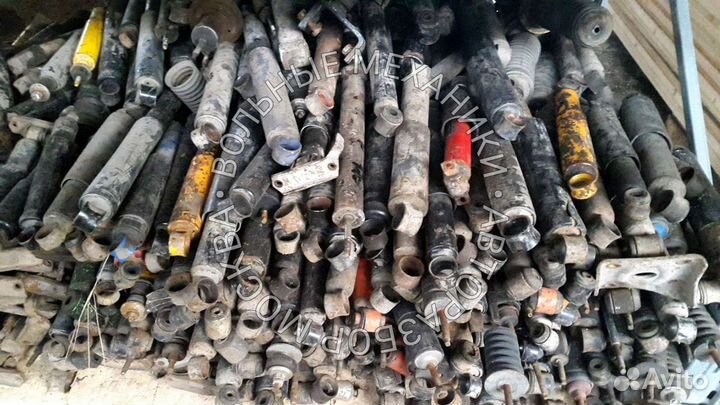 Стойка передняя на Дэу Матиз. Разбор