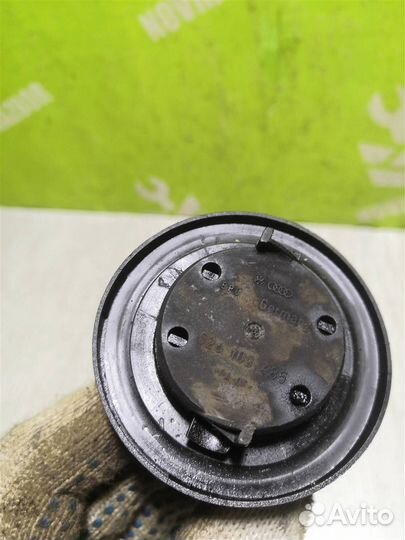 Крышка маслозаливной горловины Фольксваген Гольф