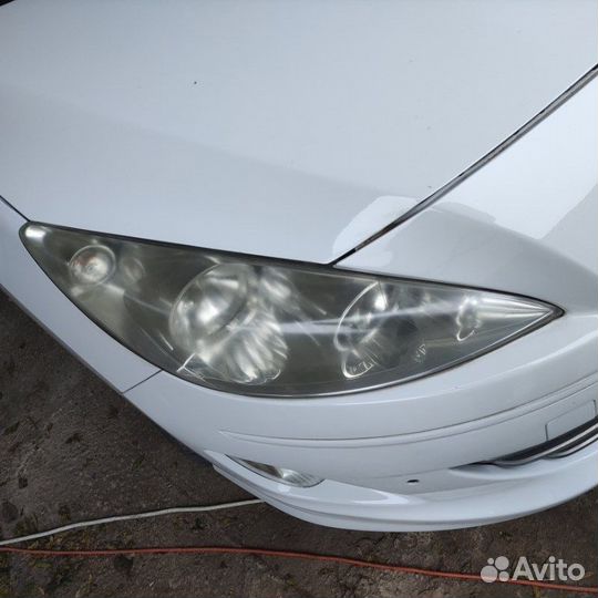 Фара правая Peugeot 408 1.6 HDI DV6CM 2013