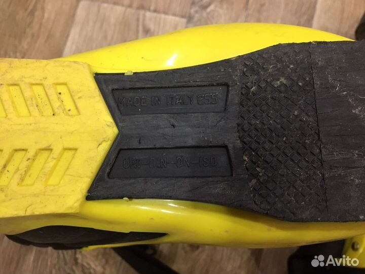 Горнолыжные ботинки