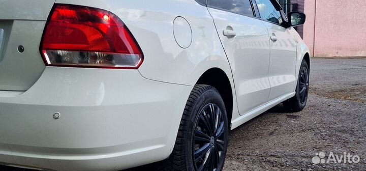 Volkswagen Polo 1.6 AT, 2013, 248 421 км