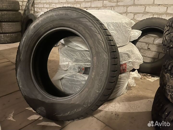 Nokian Tyres Hakkapeliitta R5 SUV 215/65 R16 102R