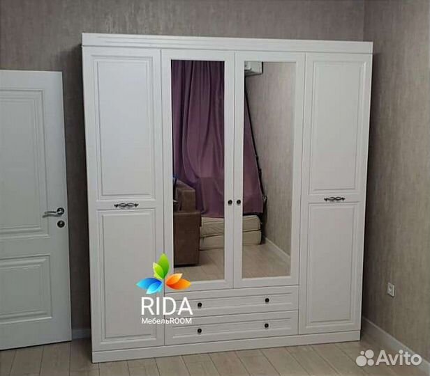 Шкаф четырехстворчатый, белый. мдф