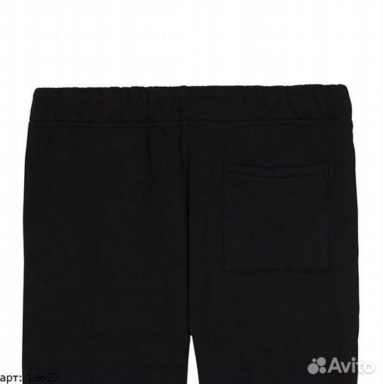 Черные спортивные штаны с принтом