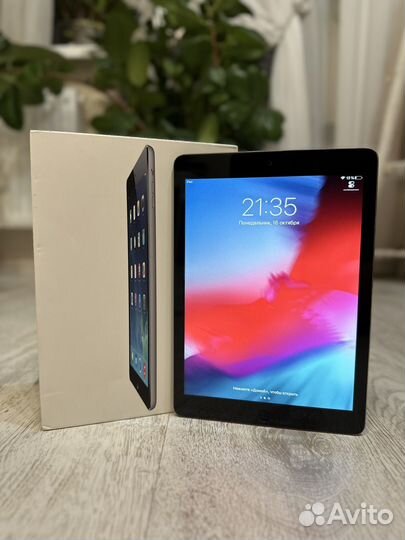 iPad air 1 поколения 32 Гб