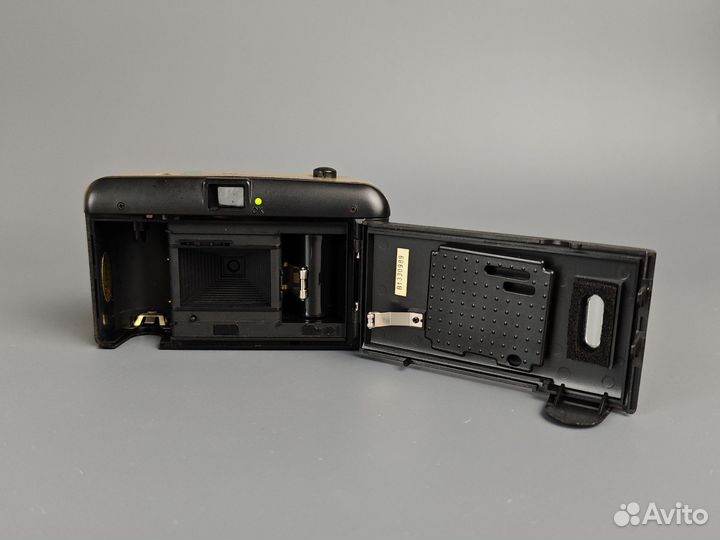 Плёночный фотоаппарат skina