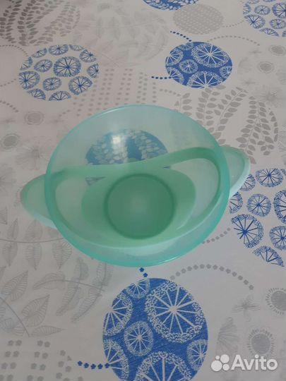 Поильник Авент + слюнявчики+чашка на присоске