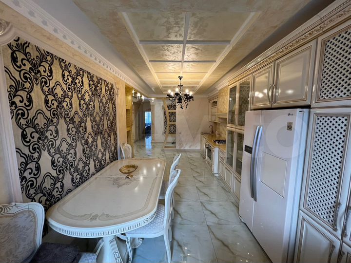 2-к. квартира, 86 м², 4/6 эт.