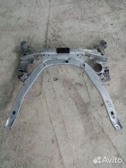 Подрамник Бмв е60