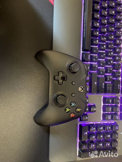 Геймпад xbox one