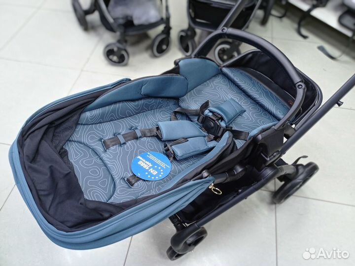 Коляска Luxmom N91 прогулочная