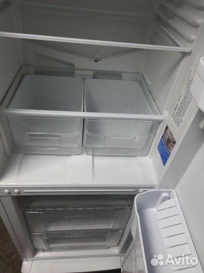 Холодильник бу indesit