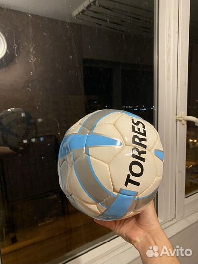 Футбольные мячи