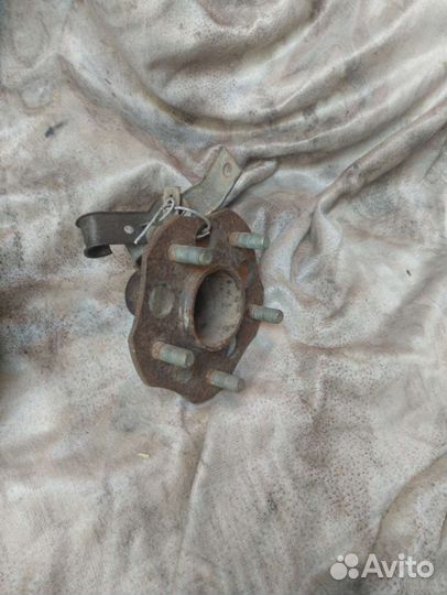 Поворотная цапфа правая хонда срв 1