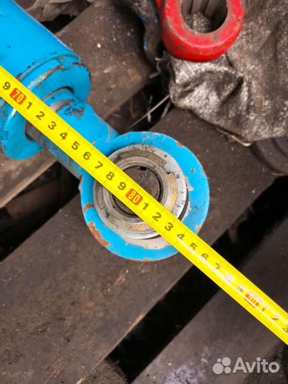 Цилиндр гидравлический бу