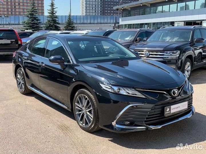 Toyota Camry 2.5 AT, 2023