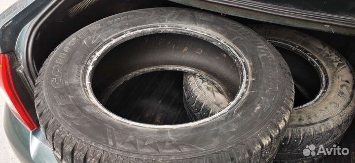 Bridgestone Ice Cruiser 7000 235/60 R16