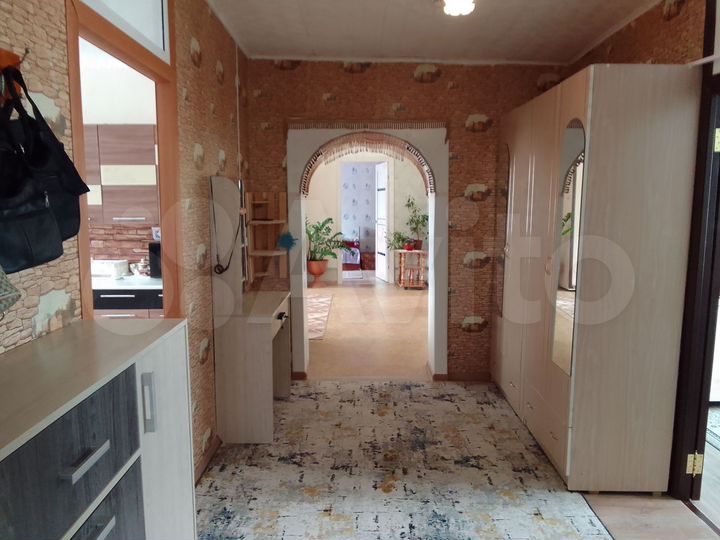 Дом 100 м² на участке 12 га