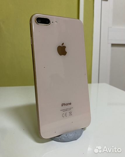 iPhone 8 Plus, 64 ГБ