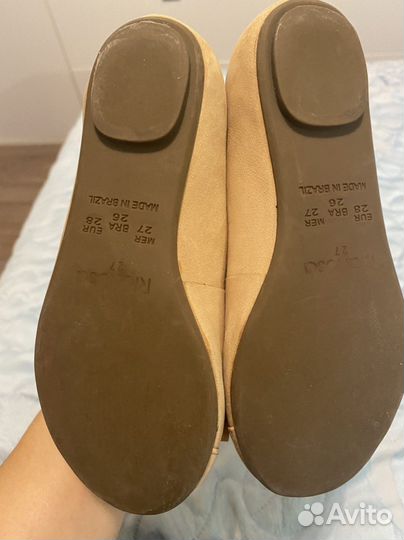 Туфли для девочки из эконики 28р