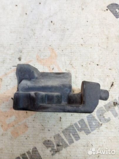 Уплотнитель кузова задний правый Chevrolet Cobalt