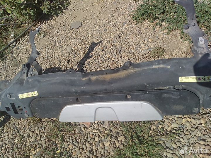 Телевизор(Панель передняя) Бмв е 65