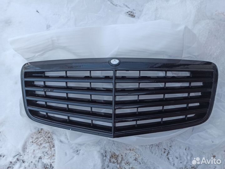 Решетка радиатора w211 рест