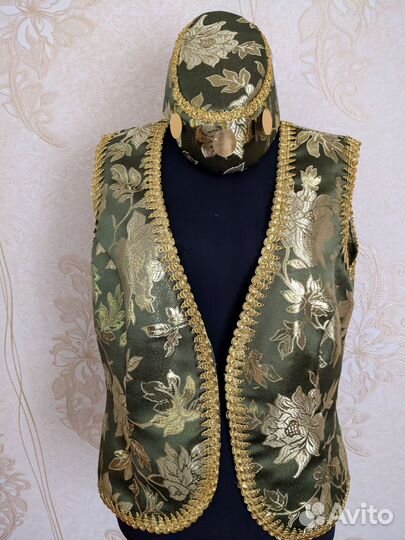 Жилет татарский с головным убором (б/у)