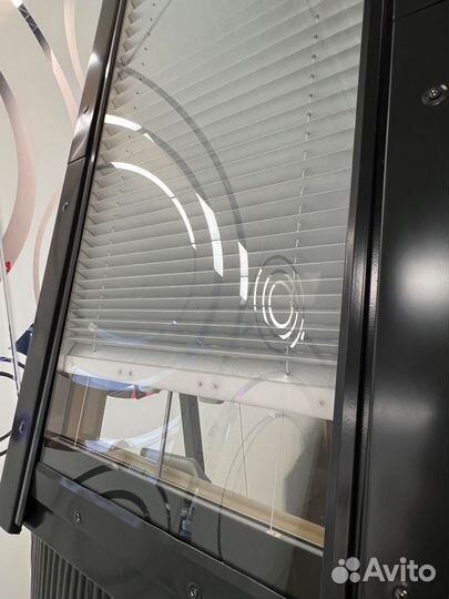 Деревянное мансардное открывающееся окно