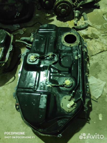 Топливный бак mitsubishi outlander CU 4 WD