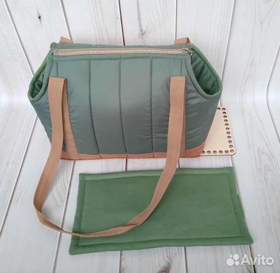 Лежанка для кошек и собак