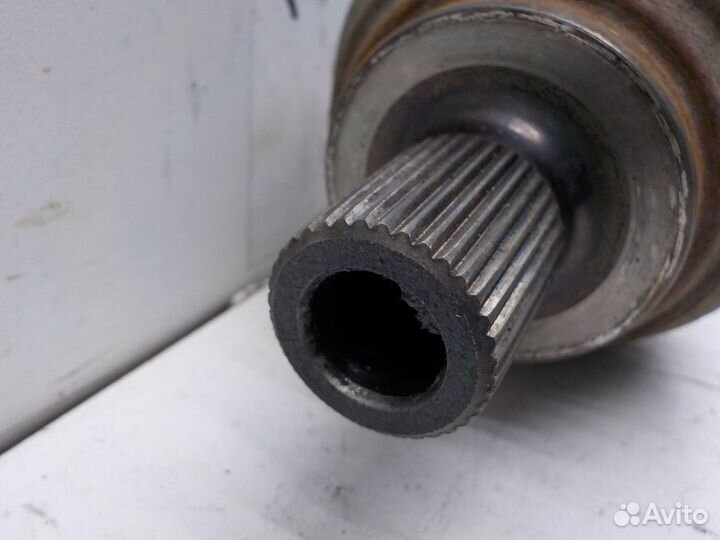 Привод правый передний Volkswagen Tiguan