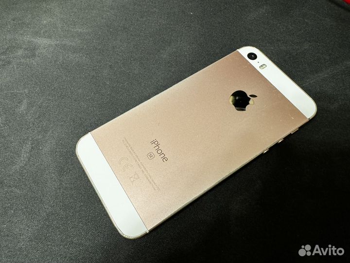 iPhone SE, 32 ГБ