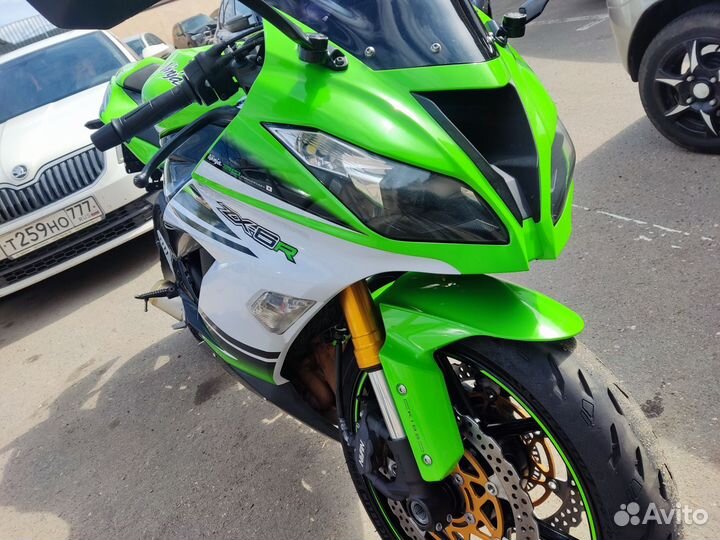 Kawasaki ZX6R 2014