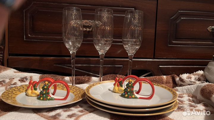 Набор столовой посуды avon