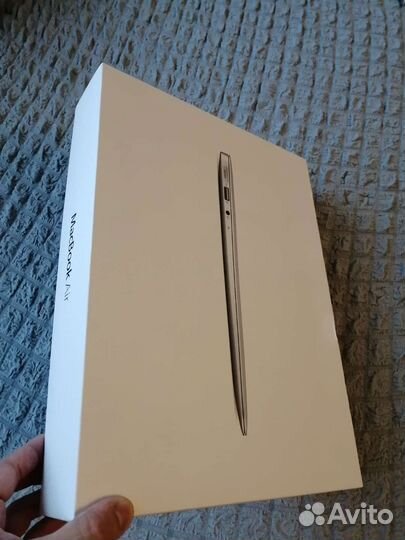 Коробка Apple MacBook Air
