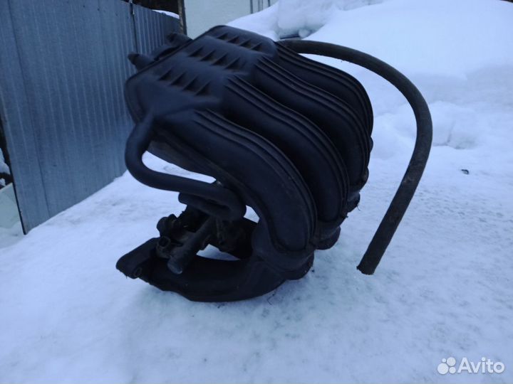 Впускной коллектор Крайслер 2.4 волга газель