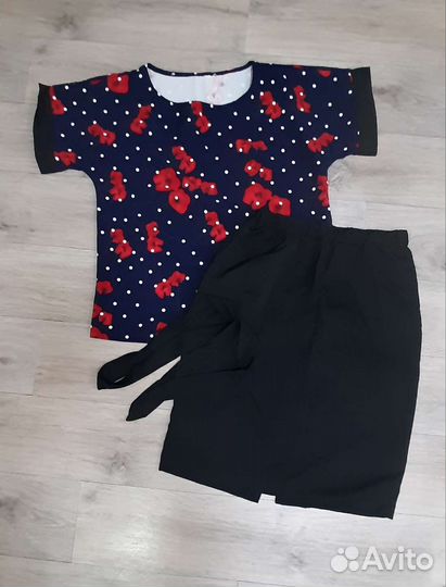 Костюм женский новый