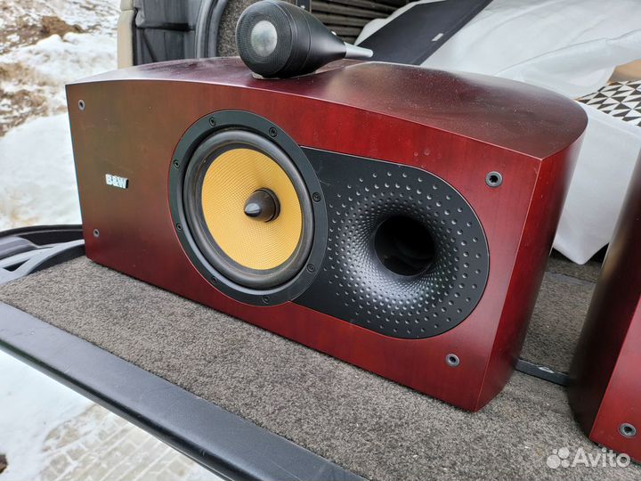 Bowers wilkins центральный канал красный