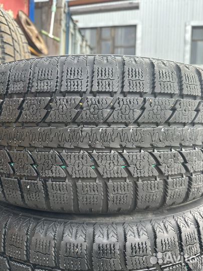 Toyo Observe GSi-5 215/55 R16