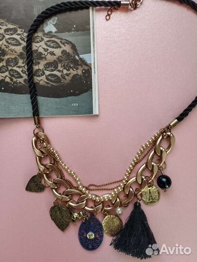 Колье ожерелье