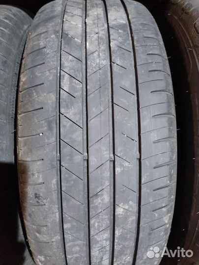 Goodyear EfficientGrip Performance 215/60 R16