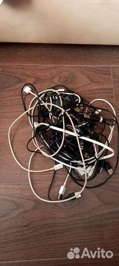 Куча кабелей mini и Micro USB
