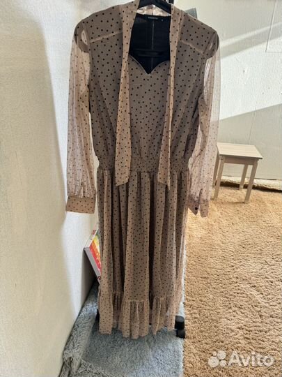 Платье в горошек reserved