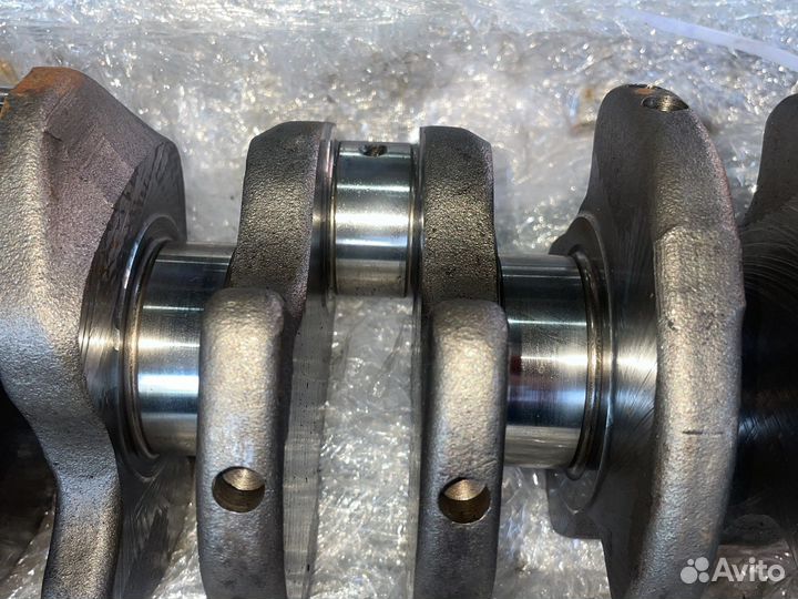 Коленвал T4 2.4 AAB transporter